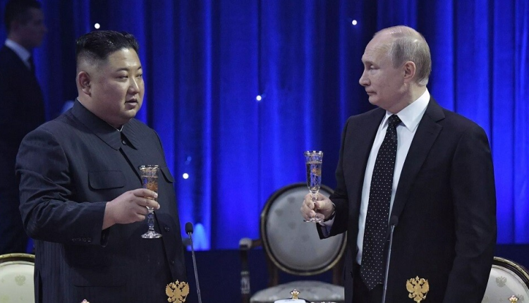 بوتين يهدي سيارة روسية الصنع الى رئيس كوريا الشماليو كيم جونغ اون