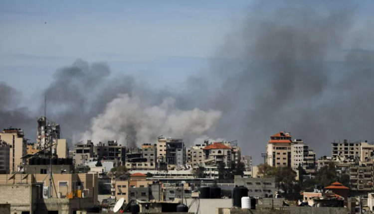 (شهادات فلسطينيين) الإحتلال الإسرائيلي يحول مجمع الشفاء الطبي إلى مجمع موت