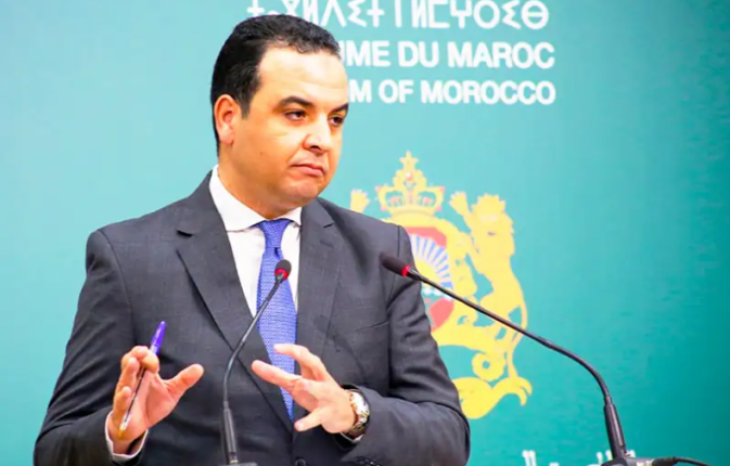 بايتاس: الحكومة فتحت ملف الزيادة في الأجور