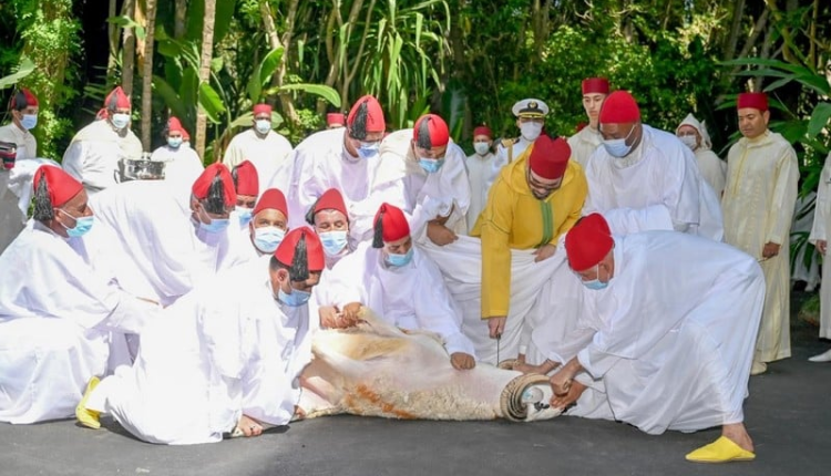أمير المؤمنين يؤدي صلاة عيد الأضحى المبارك بمسجد الحسن الثاني بتطوان
