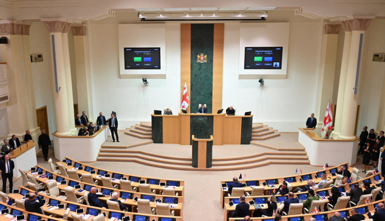 Géorgie : le président du Parlement présente un ensemble de lois contre le «mouvement LGBTQ»