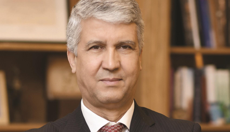 Salon de l'IAV Hassan II : Le Maroc déterminé à poursuivre sur la voie d'un développement durable et inclusif (M. Sadiki)