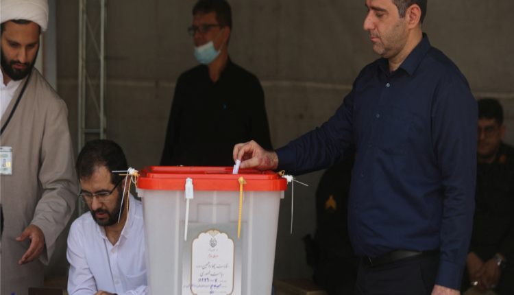 إيران..انطلاق الجولة الثانية في الانتخابات الرئاسية