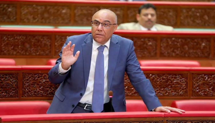 “استهتار وعبث” .. المعارضة تنسحب من جلسة البرلمان احتجاجا على رفض الحكومة مناقشة أزمة كليات الطب