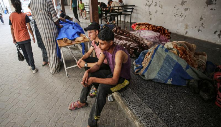 الاحتلال يرتكب مجازر في قطاع غزة.. والقطاع الصحي في الجنوب يصل إلى نقطة الانهيار