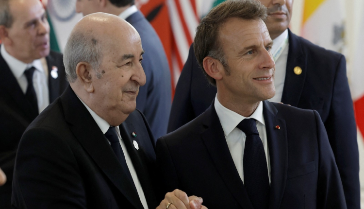 الجزائر تسحب سفيرها من فرنسا عقب اعترافها بمغربية الصحراء