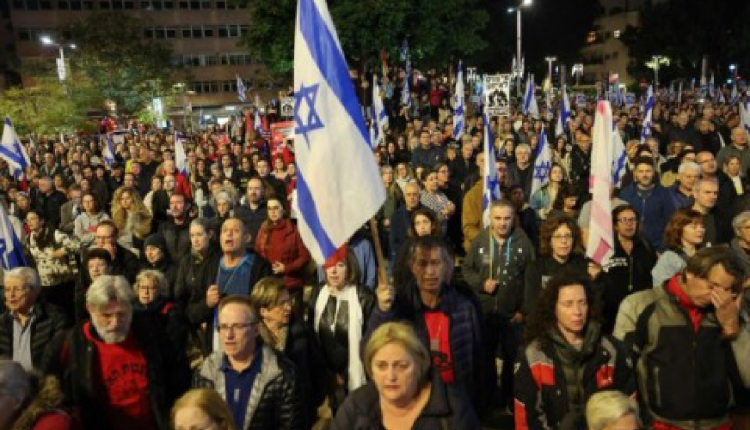 54 بالمئة من الإسرائيليين يدعمون تبادل أسرى ووقف إطلاق النار في غزة مقابل رفض 24%