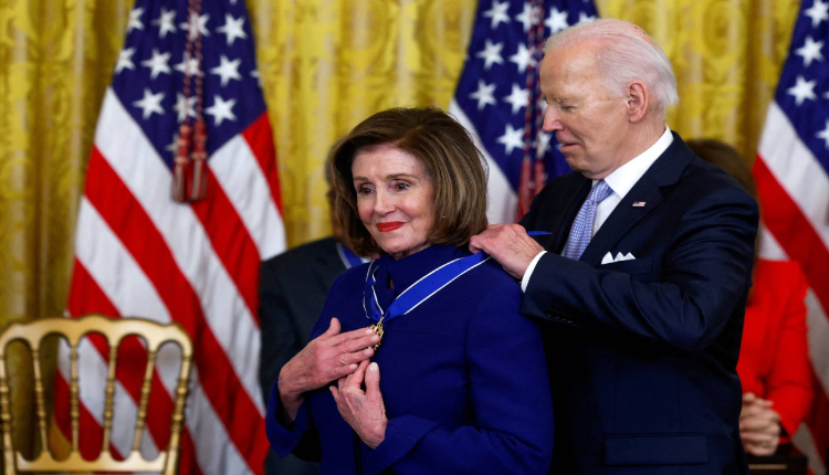 بايدن" غاضب جدا "من أوباما..ما القصة؟