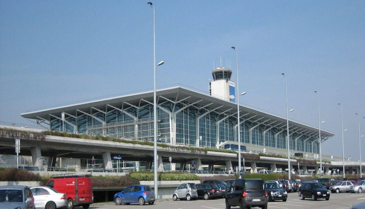 "إغلاق مؤقت لمطار بازل-مولوز عند الحدود الفرنسية السويسرية بسبب أسباب أمنية"