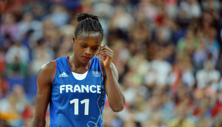 لاعبة سلة فرنسية: استبعادها جاء بسبب دعمها للفلسطينيين