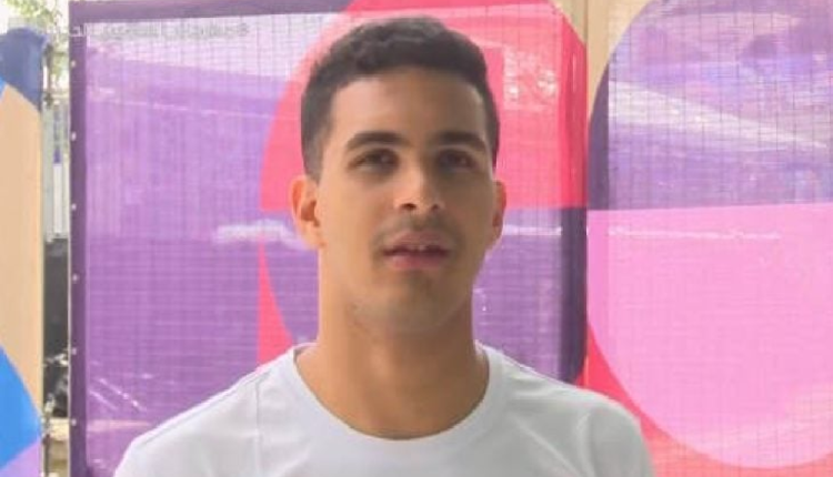 رياضي فلسطيني: فرنسا لا تعترف بدولتنا لكنني سألوح بعلمي في الأولمبياد