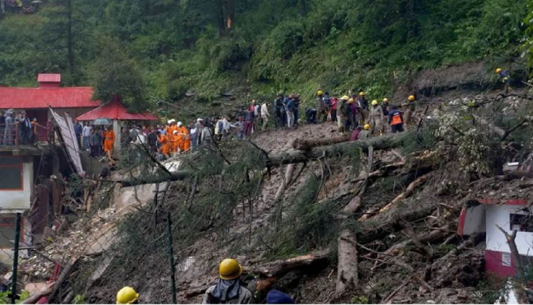 ارتفاع عدد ضحايا الانهيارات الأرضية في الهند