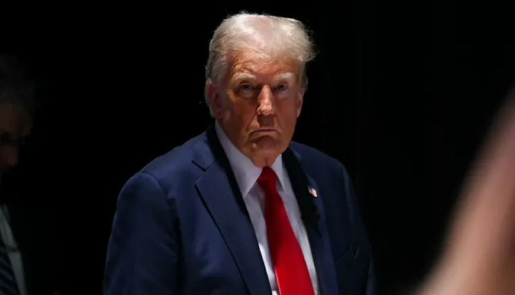 حرب تصريحات بين ترامب و هاريس