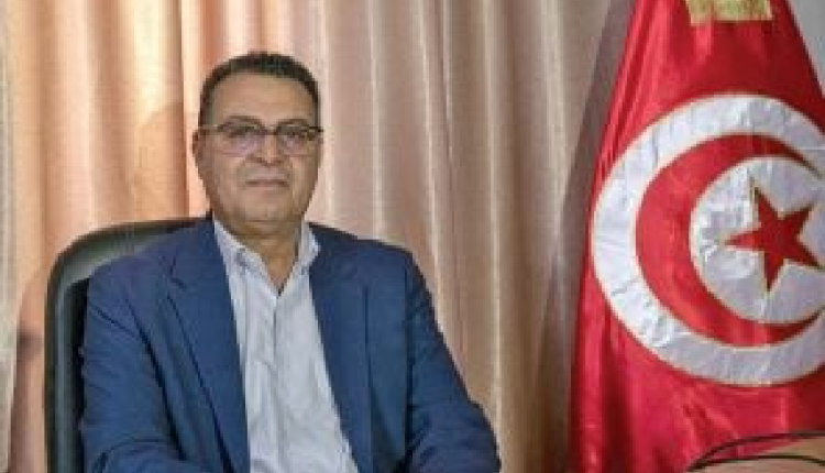 رئيس تونس يدعو بالتصدي لمن يستعدون للانتخابات “من وراء الستار”