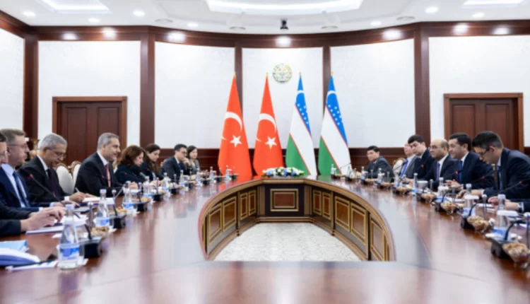 فيدان: التعاون الاستراتيجي بين تركيا وأوزبكستان بغاية الأهمية