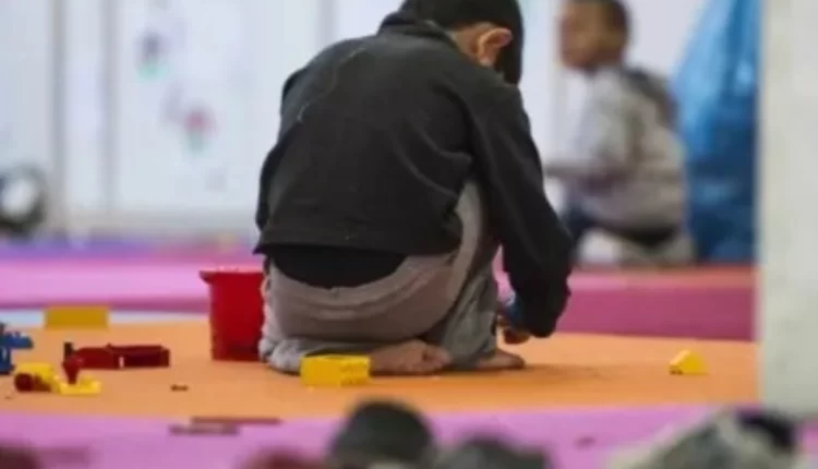 وهبي يوافق على وجود "إكراه تنظيمي"يبطئ إجراءات كفالة مغاربة العالم للأطفال المهملين