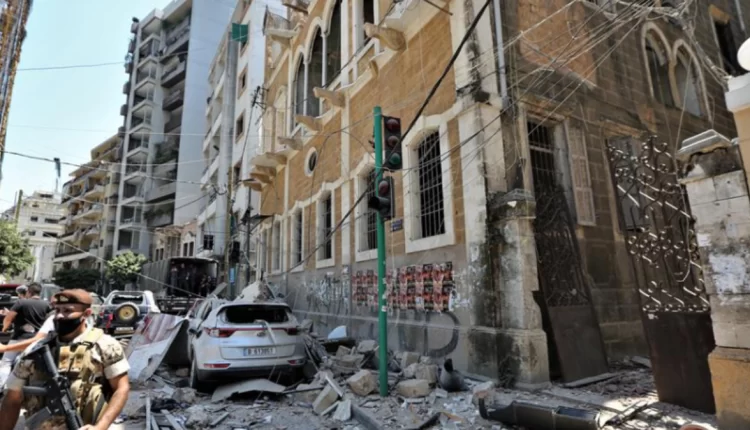 غارة إسرائيلية بضاحية بيروت تستهدف قيادياً بارزا في «حزب الله»