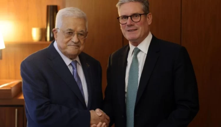 عباس يناقش مع رئيس وزراء بريطانيا سبل تحقيق السلام في المنطقة