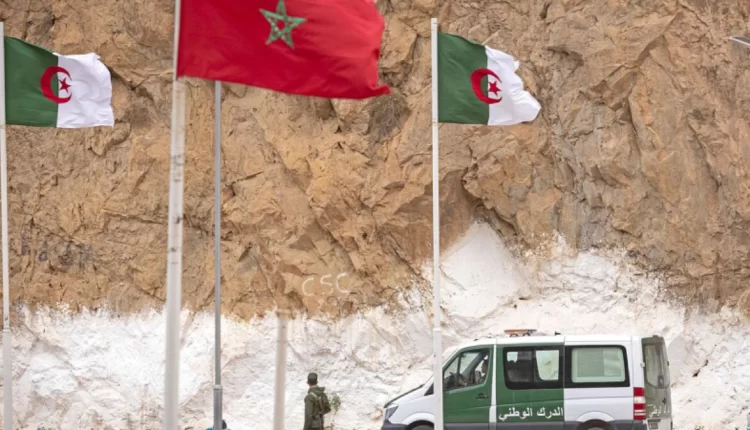 الجزائر تطلق سراح 39 معتقلاً مغربياً بعد انتهاء مدة محكوميتهم