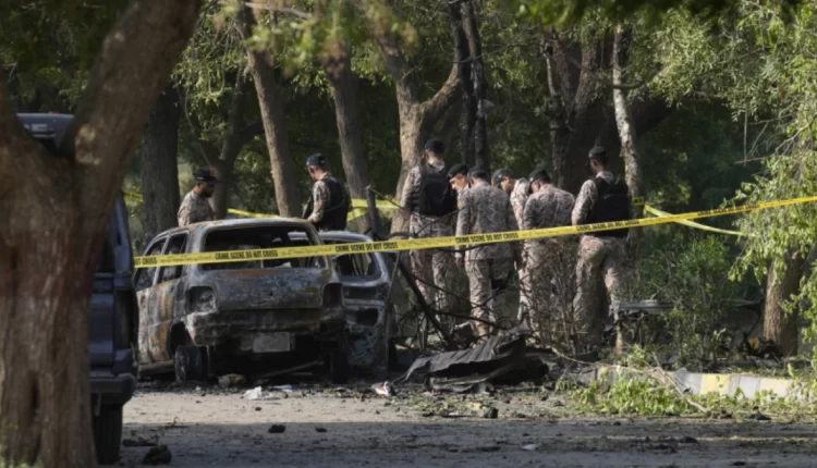 مصرع 3 أجانب بانفجار قرب مطار كراتشي في باكستان