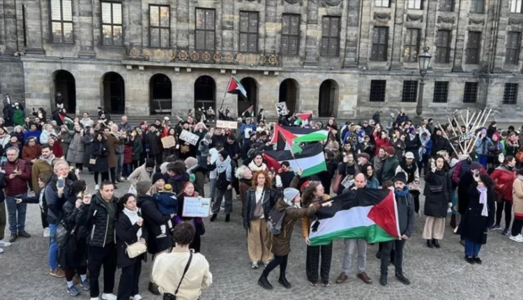 رفضًا للإبادة الجماعية في غزة.. موظفو الخدمة المدنية الهولندية ينظمون اعتصامًا أمام وزارة الخارجية