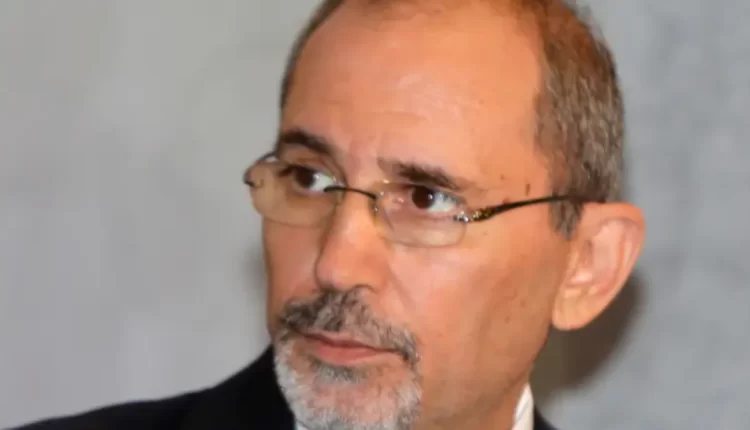 الرئيس السوري يستقبل وزير خارجية الأردن لبحث عودة اللاجئين والتطورات الإقليمية