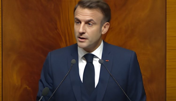 برلمانيون مغاربة يرتدون الدراعية الصحراوية أثناء خطاب ماكرون