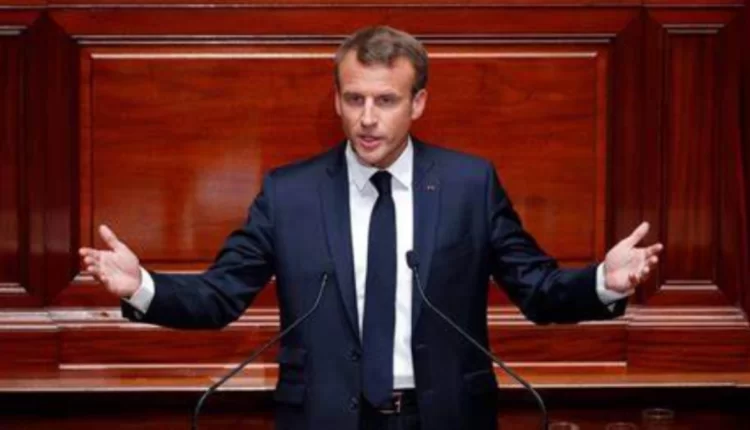 الرئيس الفرنسي يلقي خطابا أمام غرفتي البرلمان