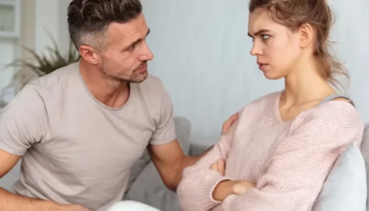 المرأة سليطة اللسان وسريعة الغضب: فهم التحديات وطرق التعامل