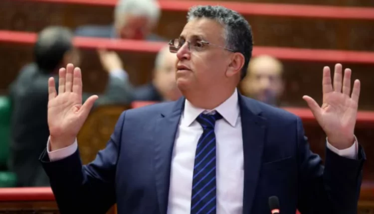 وهبي يثير مواجهة بين البام والبيجيدي بالبرلمان.. ونواب يرفضون "تكميم الأفواه"