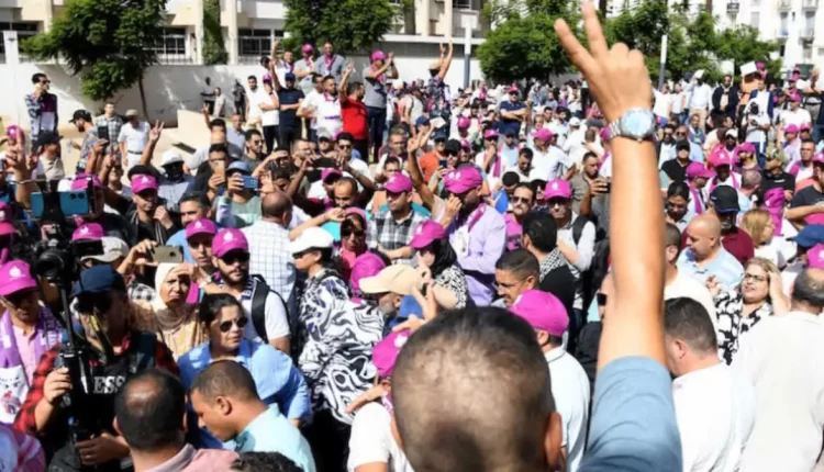 "فريق 'الوردة' يبرز دعمه للإضراب السياسي