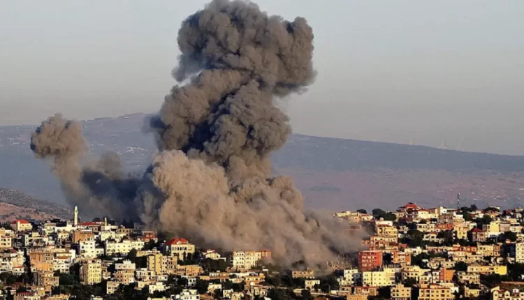 غارة إسرائيلية تستهدف منشآت لـ "حزب الله"
