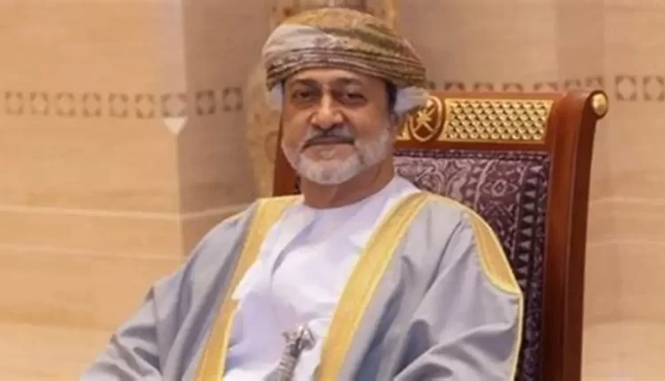 سلطان عمان يبعث برقية تهنئة إلى الملك محمد السادس بمناسبة نجاح العملية الجراحية في الكتف الأيسر