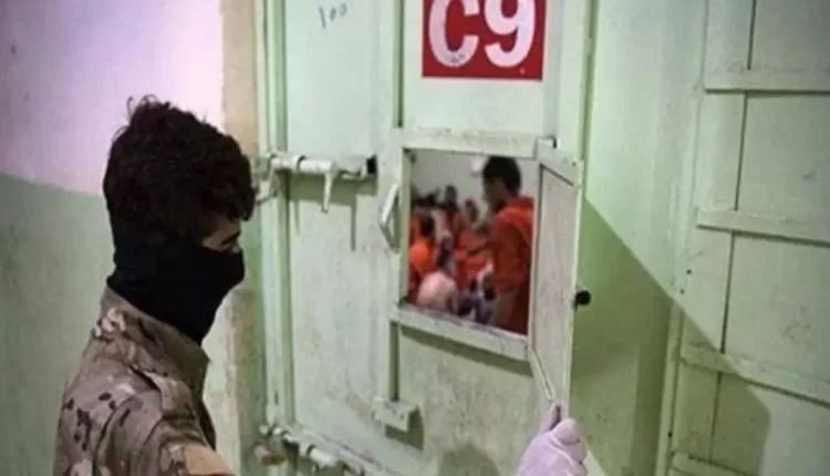 فرق بحث تنقب عن زنازين مدفونة في سوريا