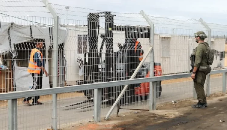 عصابات تسرق المساعدات الإنسانية في قطاع غزة