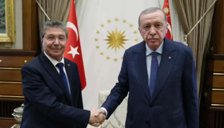 أردوغان يستقبل رئيس وزراء جمهورية شمال قبرص التركية في أنقرة