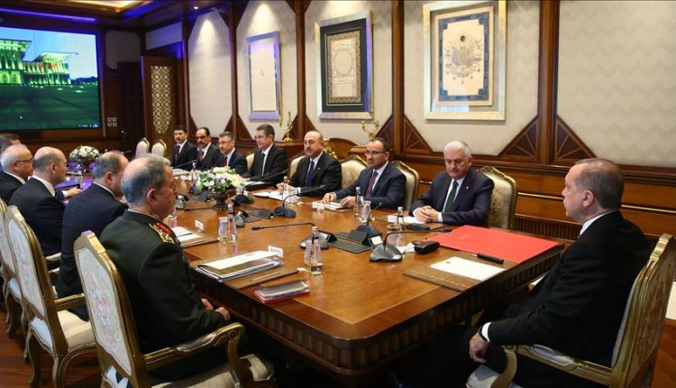 الحكومة التركية تؤكد عزمها الحفاض على وحدة الأراضي السورية