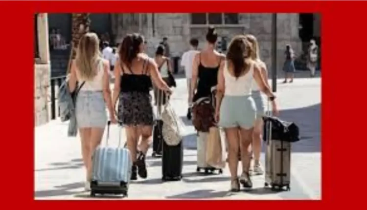 España registra un récord de turistas en 2024 con un aumento en los ingresos turísticos