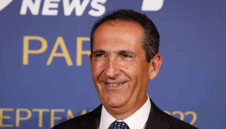 باتريك دراهي يتخلى عن نصف حصة SFR لمستثمريه للحفاظ على السيطرة