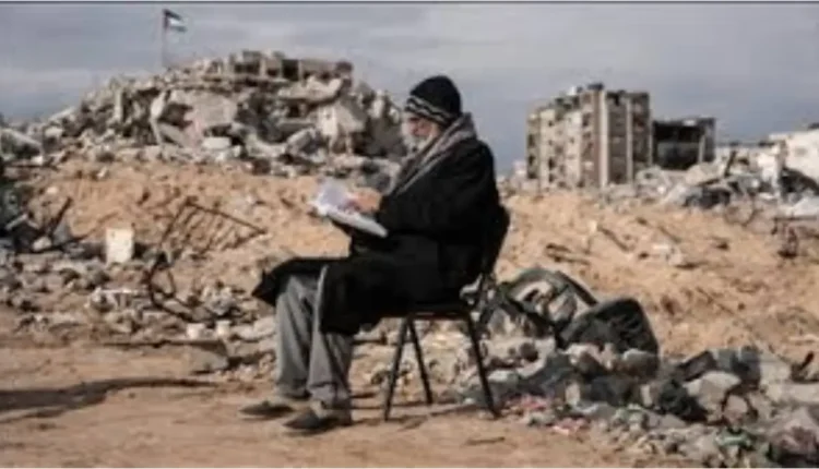 Macron pide respetar el derecho de los palestinos a quedarse en la Franja de Gaza