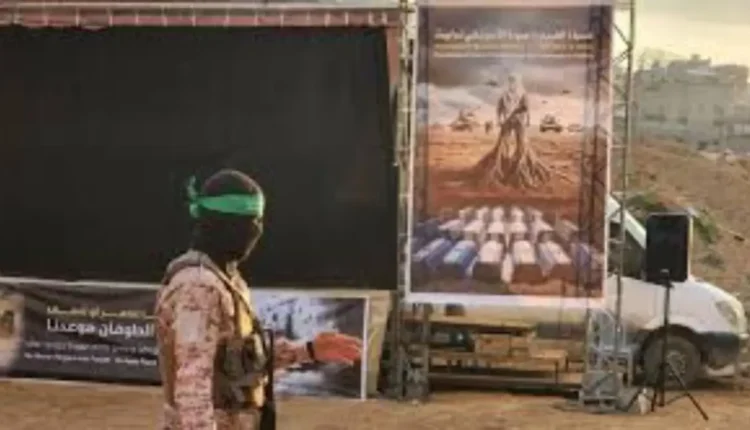 حماس تسلم الإحتلال جتمان 4 أسرى إسرائيليين