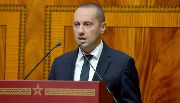 التهراوي يلغي صفقات خاصة بالمناولة