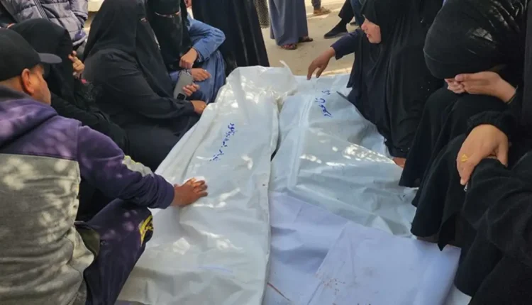 إستشهاد 19 فلسطينيا جراء قصف طائرات إسرائيلية