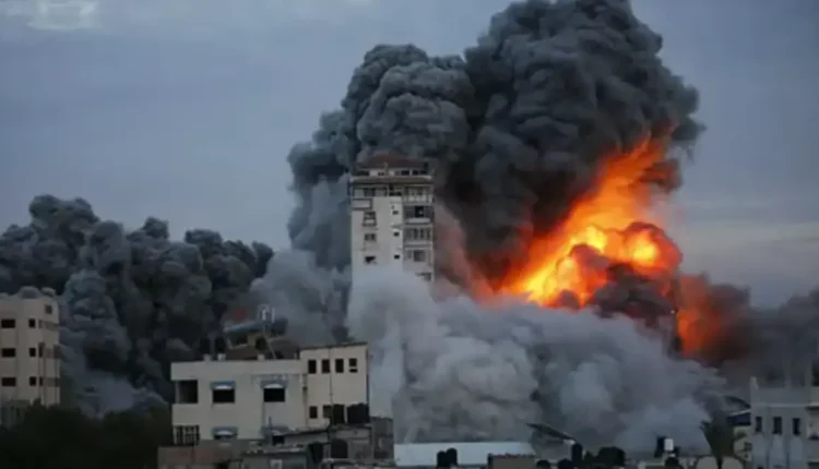 قصف إسرائيلي يخلف 32 شهيدا فلسطيني في غزة