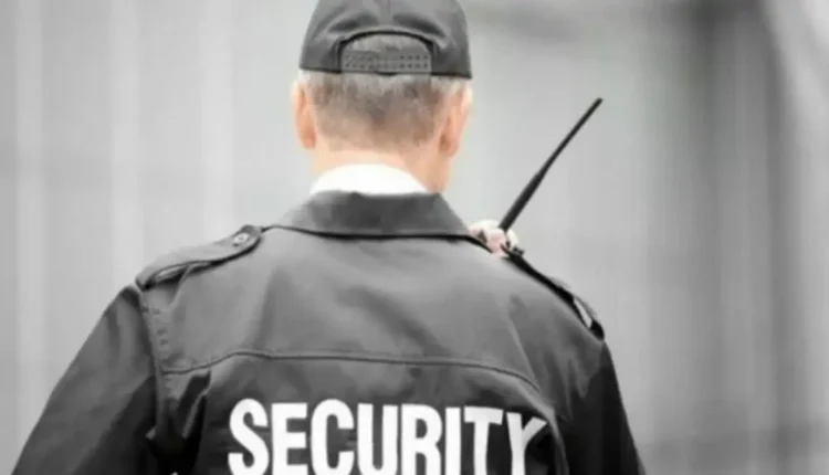 غضب نقابي بسبب إنتهاك حقوق أعوان الحراسة بالمؤسسات التعليمية