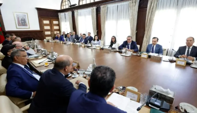 إجتماع الحكومة مع المركزيات النقابية الثلاثة