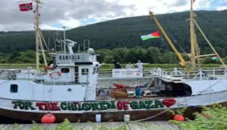 سفينة “حنظلة” تغادر ميناء إيطاليا لكسر الحصار عن غزة