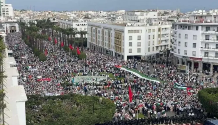 مسيرة حاشدة بالرباط تنديدا بالتجويع و الإبادة الجماعية بغزة