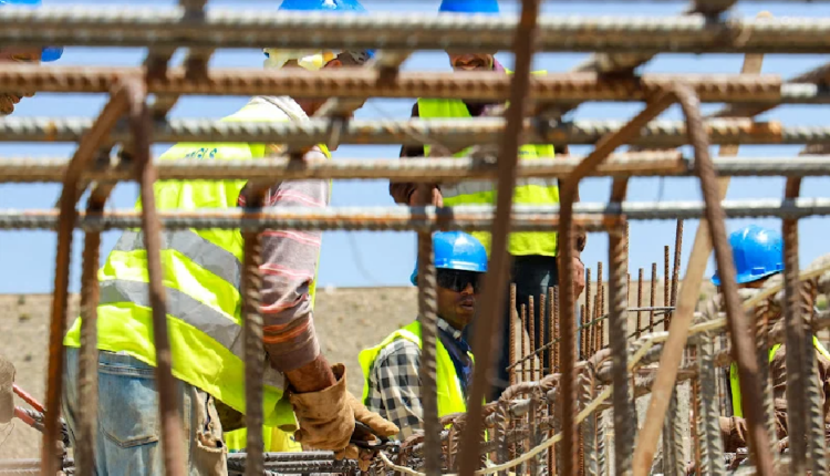 مقاولات البناء تتطلع لارتفاع النشاط