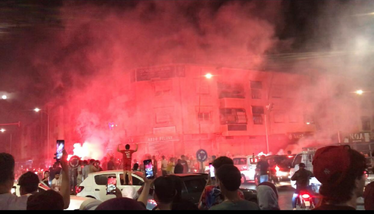 احتفالات عارمة في سلا بعد فوز أسود الأطلس على هولندا